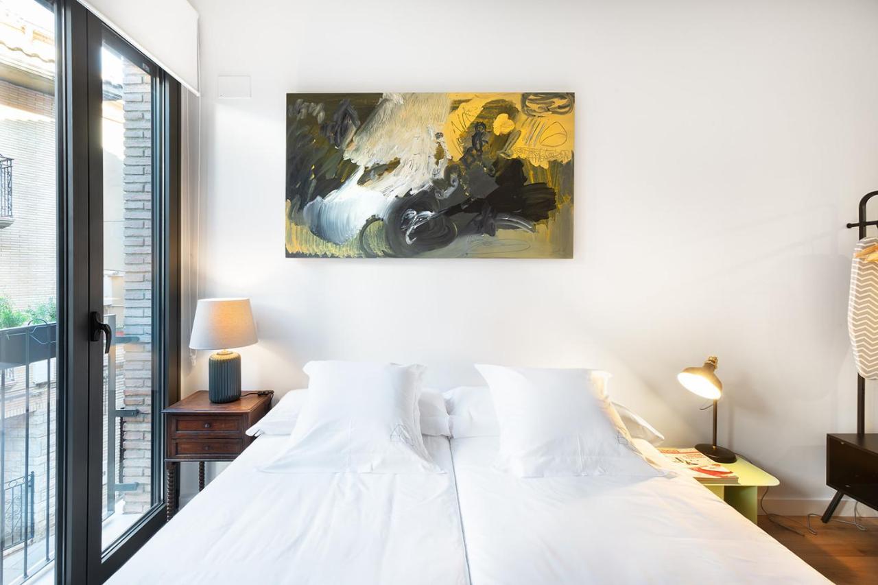 Okako Apartments Тудела Екстериор снимка