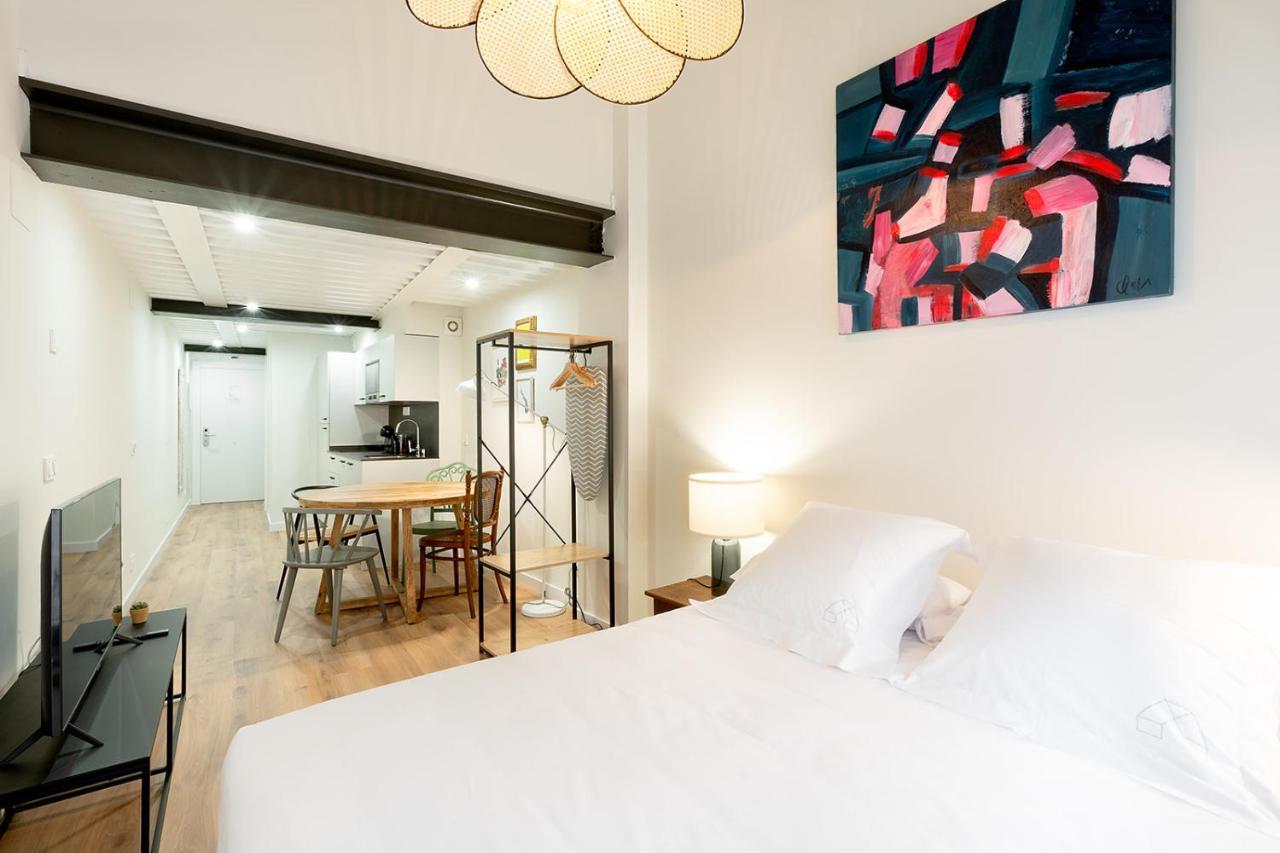 Okako Apartments Тудела Екстериор снимка