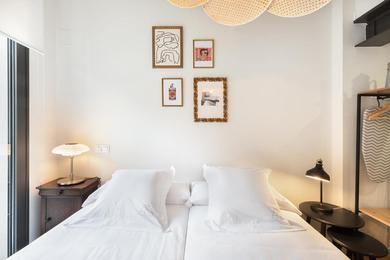 Okako Apartments Тудела Екстериор снимка