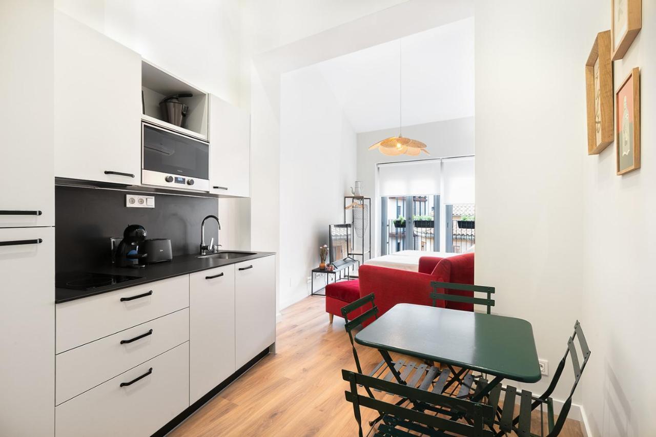 Okako Apartments Тудела Екстериор снимка