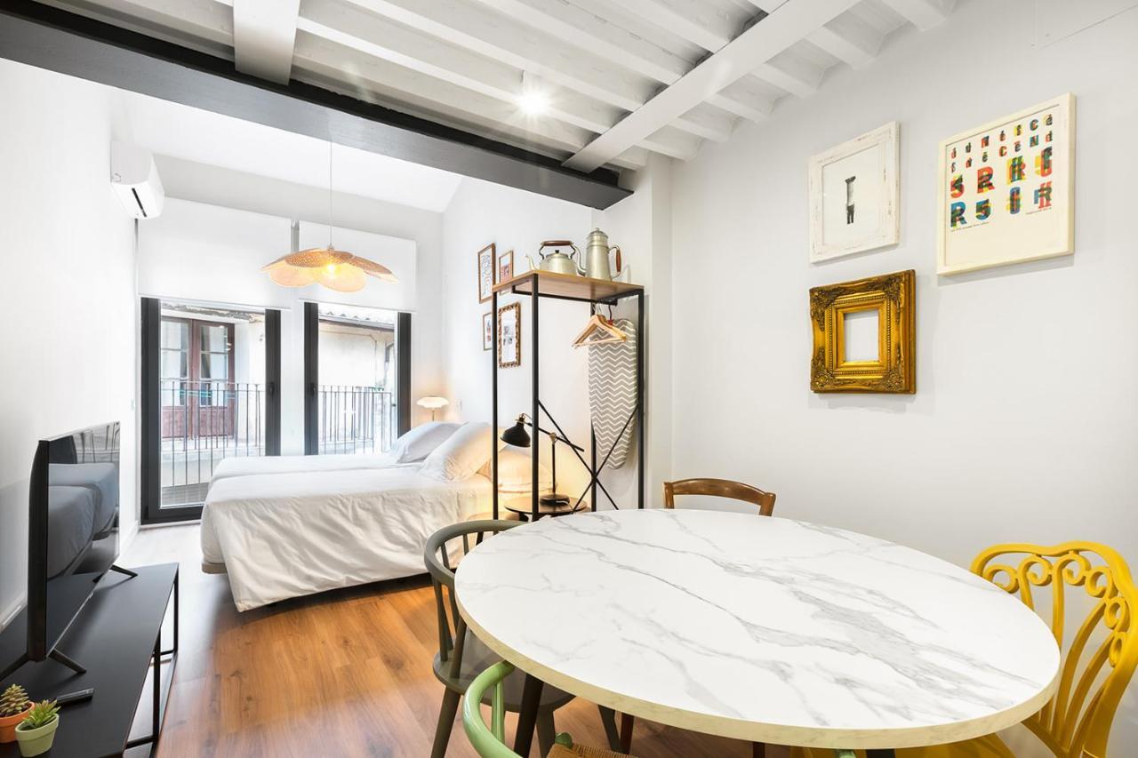 Okako Apartments Тудела Екстериор снимка