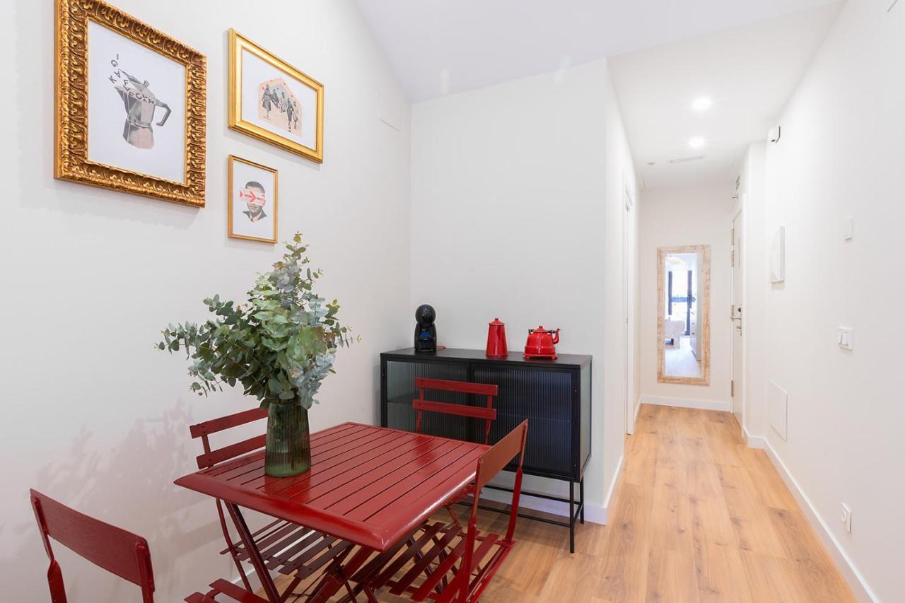 Okako Apartments Тудела Екстериор снимка