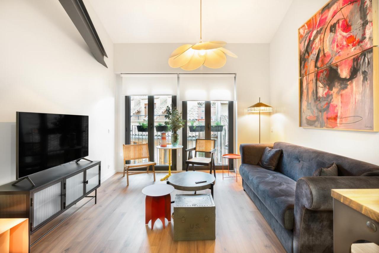 Okako Apartments Тудела Екстериор снимка