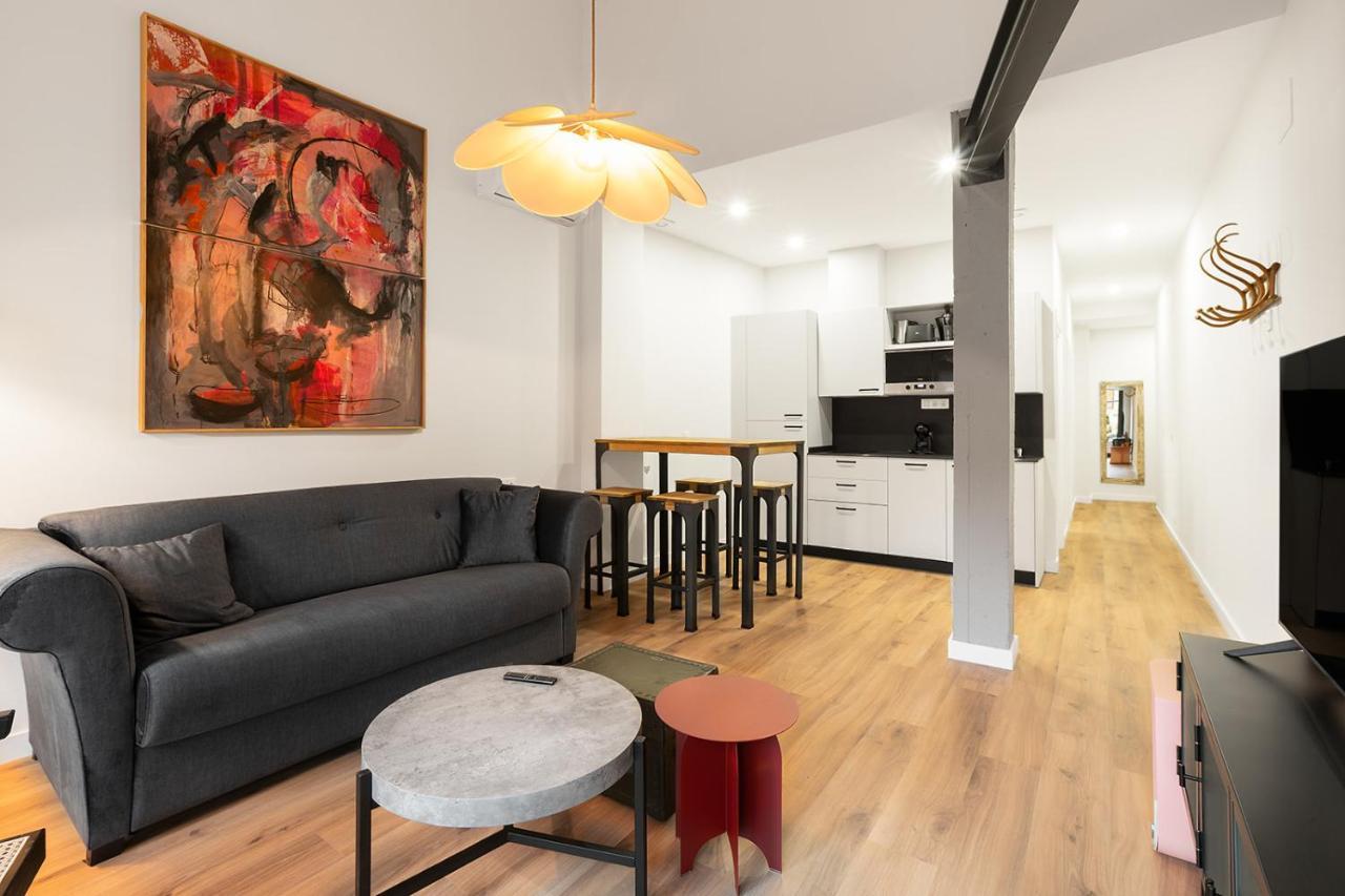 Okako Apartments Тудела Екстериор снимка